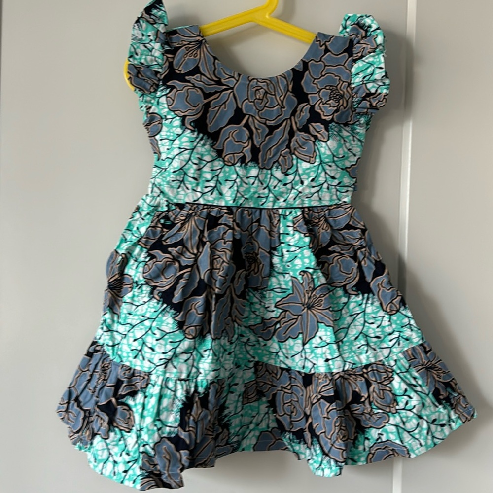 High quality African fabric dress for your precious one.Bet  3 to 12 year
